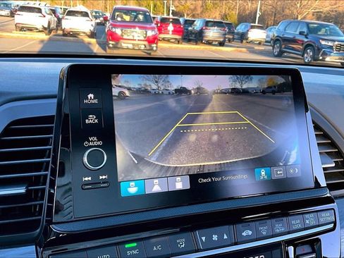 Certified 2025 Honda Odyssey Elite image 11