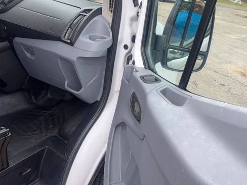 Used 2019 Ford Transit 250 148 Medium Roof RWD image 12
