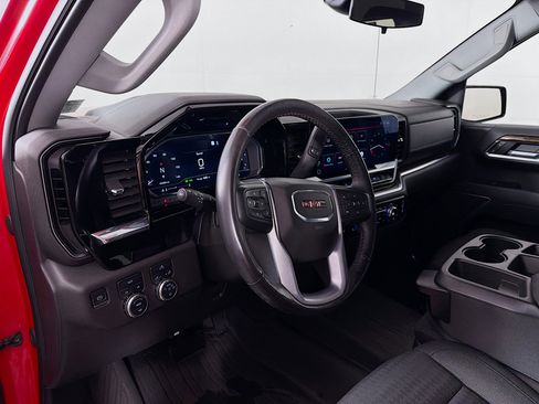 Used 2022 GMC Sierra 1500 Elevation w/ LPO, Elevation Black Package image 10