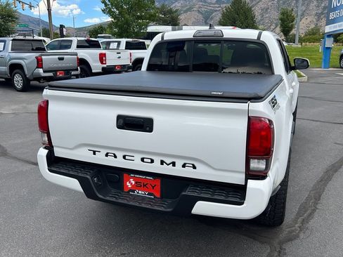 Used 2019 Toyota Tacoma SR w/ SR Convenience Package RWD image 9