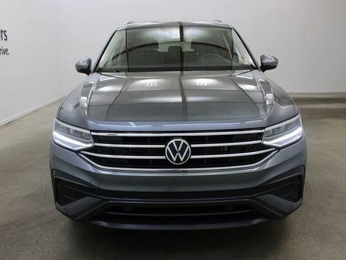 Used 2022 Volkswagen Tiguan SE FWD image 7