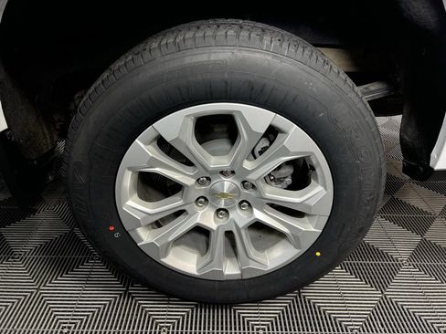 Used 2023 Chevrolet Silverado 1500 LTZ image 12