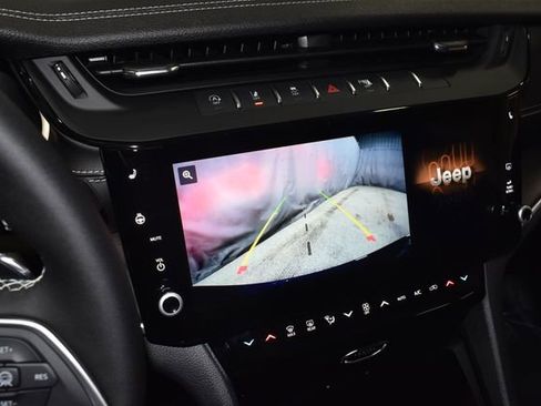 New 2026 Jeep Grand Cherokee Limited w/ Trailer Tow Package image 13