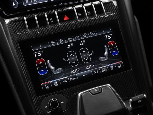 Used 2022 Lamborghini Urus AWD/4WD image 57