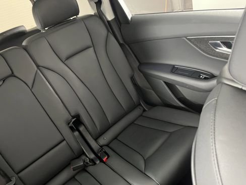 Used 2020 Audi Q7 3.0T Premium image 24