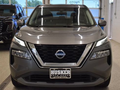 Used 2023 Nissan Rogue SV AWD/4WD image 3