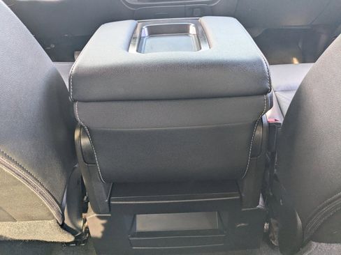 Used 2017 GMC Sierra 1500 SLT w/ SLT Premium Package image 14