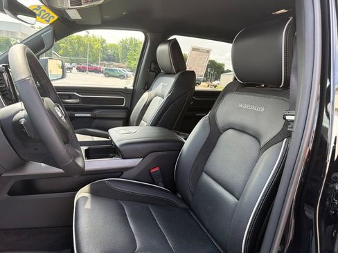 Used 2025 RAM 1500 Laramie w/ Sport Appearance Package AWD/4WD image 12