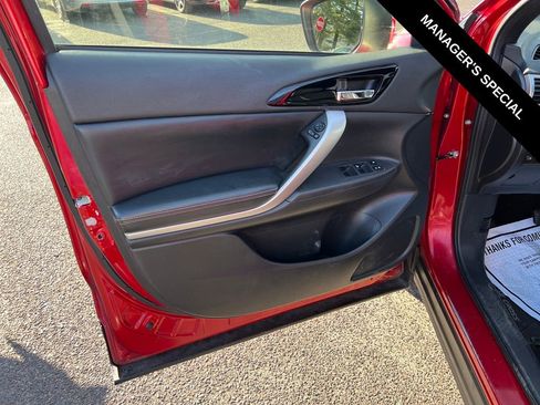 Used 2020 Mitsubishi Eclipse Cross SEL AWD/4WD image 12