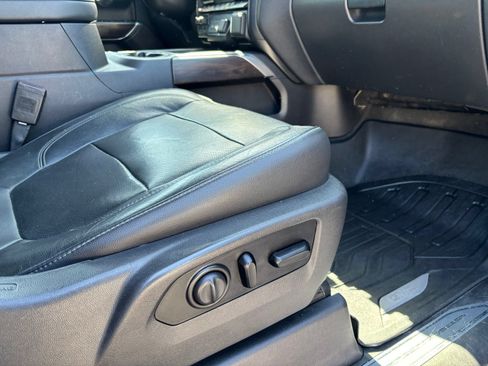 Used 2020 GMC Sierra 1500 SLT w/ SLT Premium Plus Package AWD/4WD image 25