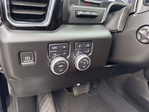 Used 2023 GMC Sierra 1500 Denali Ultimate image 28