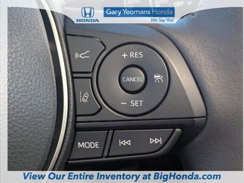 Used 2025 Toyota RAV4 Limited w/ Advanced Technology Package image 30