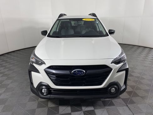 Used 2024 Subaru Outback Premium image 11