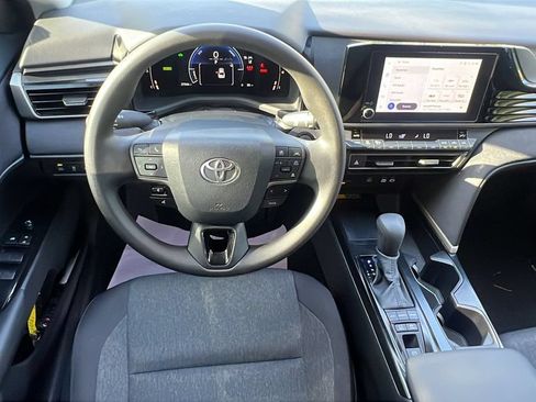 Used 2025 Toyota Camry LE w/ Convenience Package FWD image 12