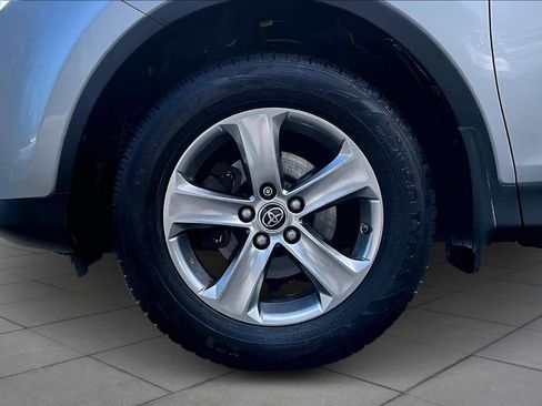 Used 2015 Toyota RAV4 XLE image 11