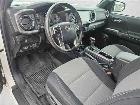 Used 2023 Toyota Tacoma TRD Off-Road w/ Black Out Package (TMS) AWD/4WD image 15