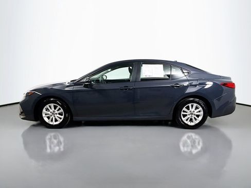 Used 2025 Toyota Camry LE image 4