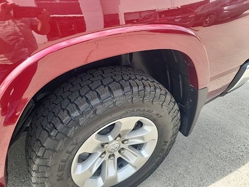 Used 2021 RAM 1500 Laramie AWD/4WD image 24