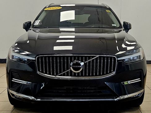Used 2022 Volvo XC60 B5 Inscription w/ Protection Package Premier image 6