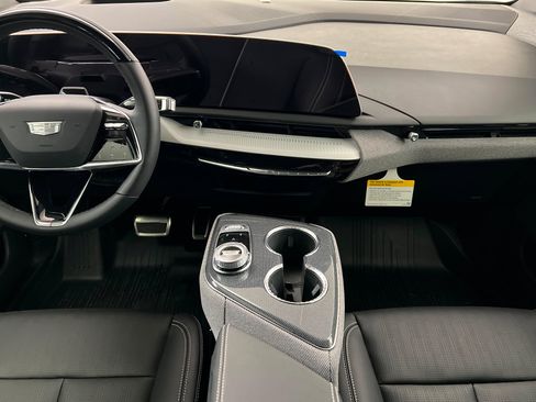 New 2026 Cadillac Optiq Sport 2 image 14