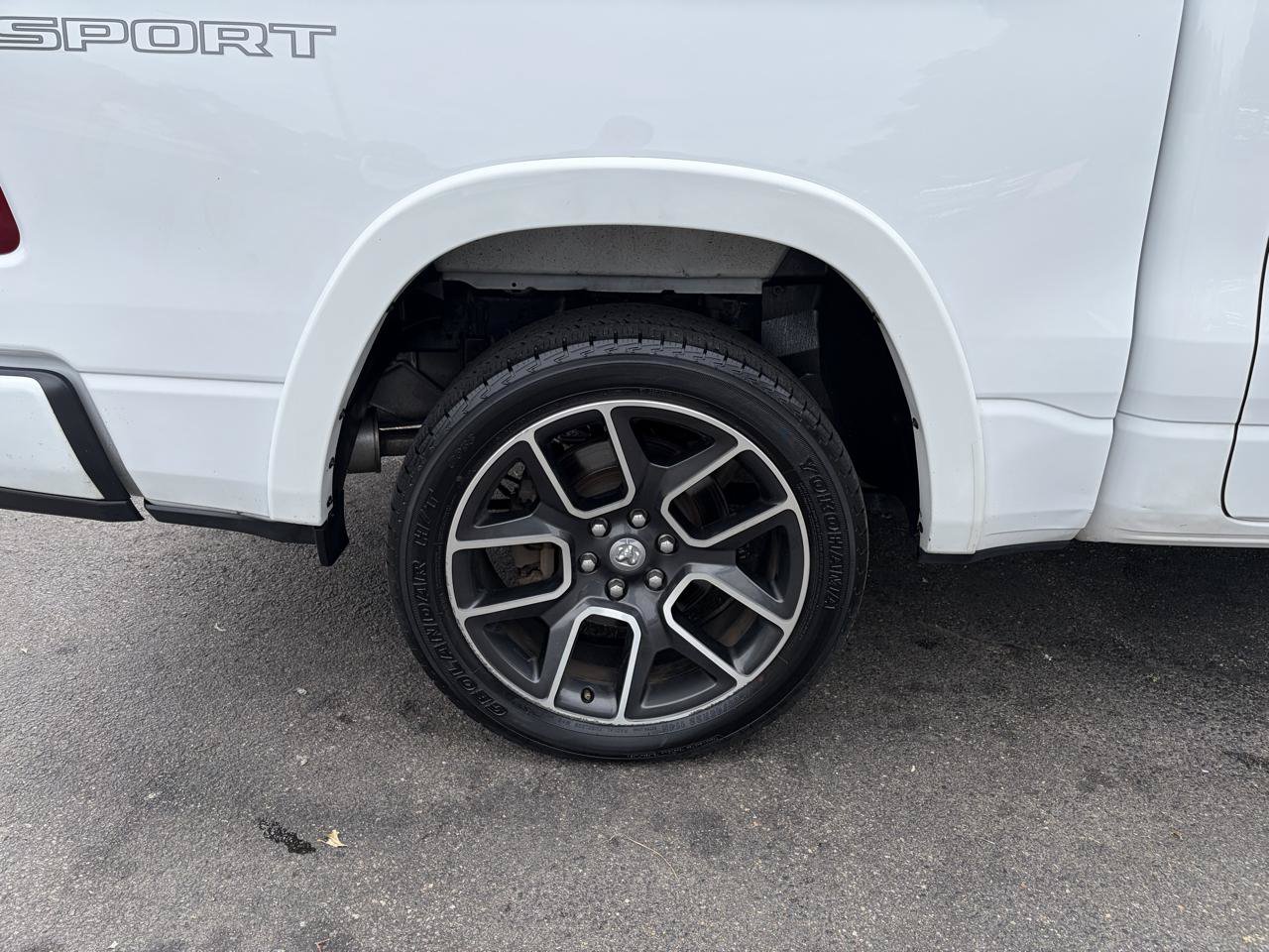Used 2021 RAM 1500 Laramie AWD/4WD image 15