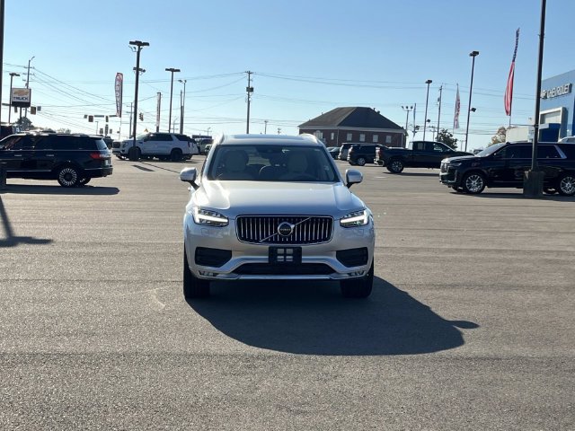 Used 2020 Volvo XC90 T6 Momentum AWD/4WD image 9