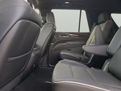 Used 2023 Cadillac Escalade Premium Luxury w/ Performance Package RWD image 13
