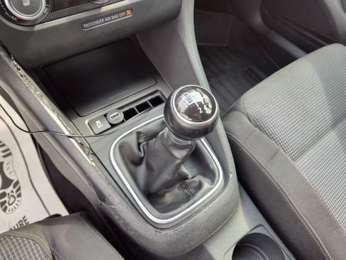 Used 2013 Volkswagen Golf TDI FWD image 18
