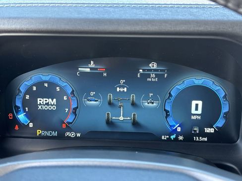 New 2025 Ford Bronco Badlands image 32