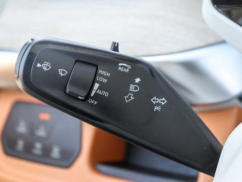 New 2025 Volkswagen ID. Buzz Pro S Plus AWD/4WD image 22