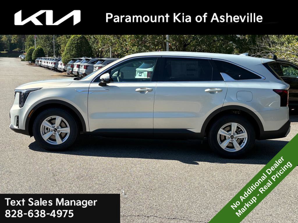 New 2026 Kia Sorento LX FWD image 3