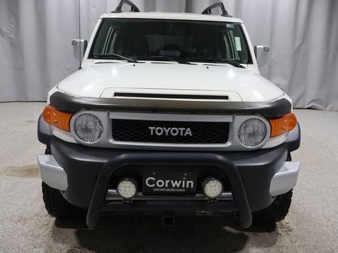 Used 2010 Toyota FJ Cruiser Base image 9