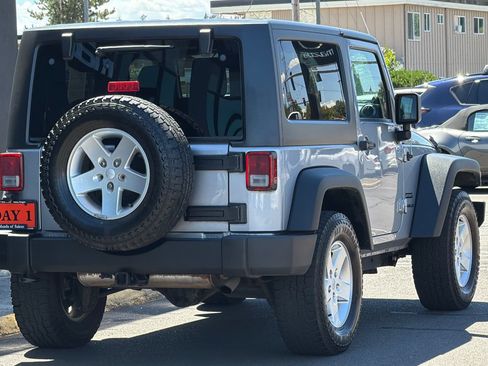 Used 2013 Jeep Wrangler Sport AWD/4WD image 5