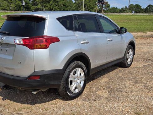 Used 2014 Toyota RAV4 LE FWD image 7
