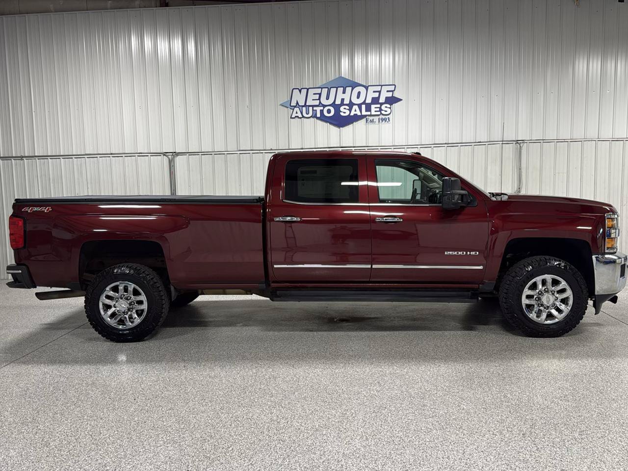 Used 2016 Chevrolet Silverado 2500 LTZ w/ LTZ Plus Package AWD/4WD image 1