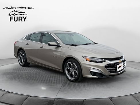 Used 2024 Chevrolet Malibu LT FWD image 1