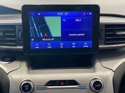 Used 2023 Ford Explorer XLT w/ Equipment Group 202A image 18