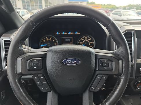 Used 2015 Ford F150 XLT w/ Equipment Group 302A Luxury AWD/4WD image 19