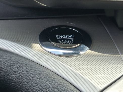 Used 2023 Ford Explorer XLT w/ Equipment Group 202A image 20