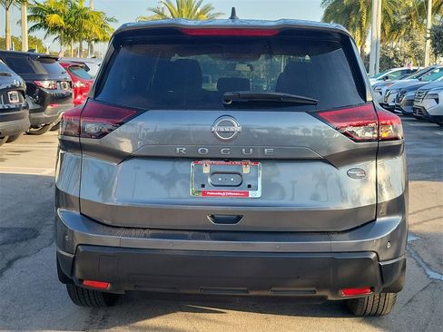 Certified 2025 Nissan Rogue S image 5