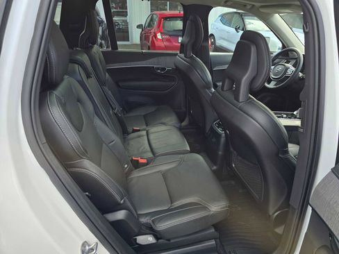 Certified 2022 Volvo XC90 T8 Inscription w/ Advanced Package image 12