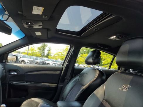 Used 2013 Chrysler 200 Limited w/ Sun/Sound Group FWD image 10
