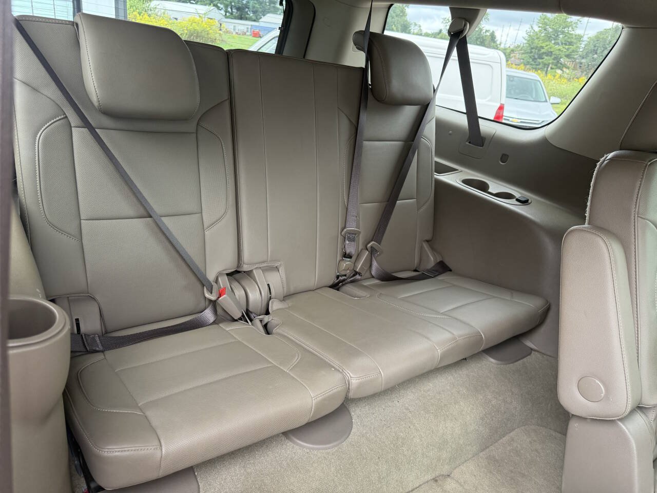 Used 2018 Chevrolet Suburban Premier AWD/4WD image 17