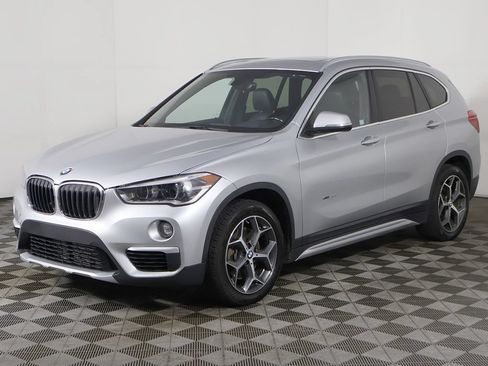Used 2018 BMW X1 xDrive28i AWD/4WD image 8