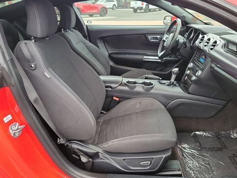 Used 2016 Ford Mustang Coupe image 16