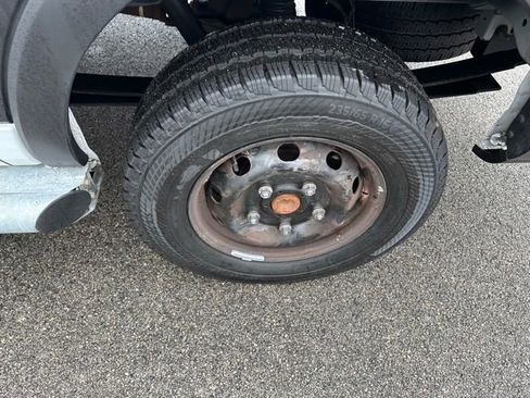 Used 2024 Ford Transit 250 Low Roof w/ Exterior Upgrade Package image 8