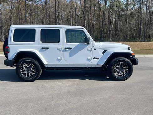 New 2026 Jeep Wrangler Sahara w/ Safety Group AWD/4WD image 8