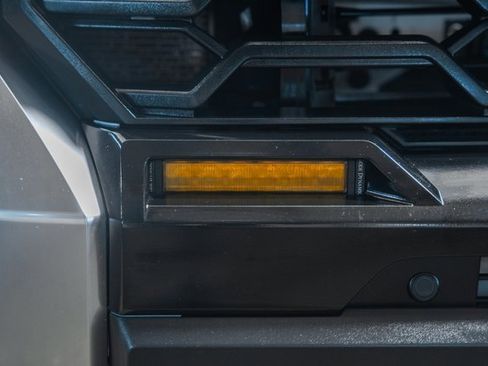 Used 2022 Toyota Tundra Limited image 16