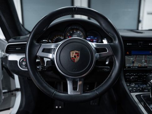 Used 2015 Porsche 911 GT3 RWD image 19
