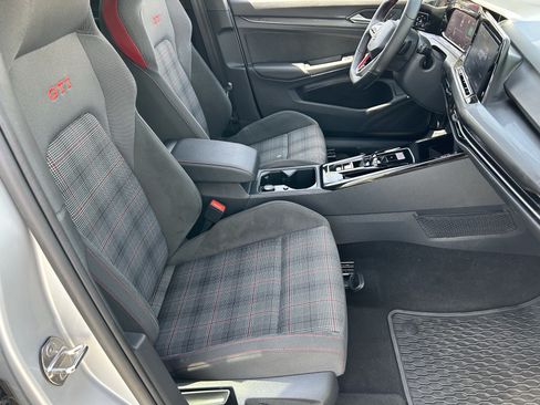 Certified 2024 Volkswagen GTI SE FWD image 9